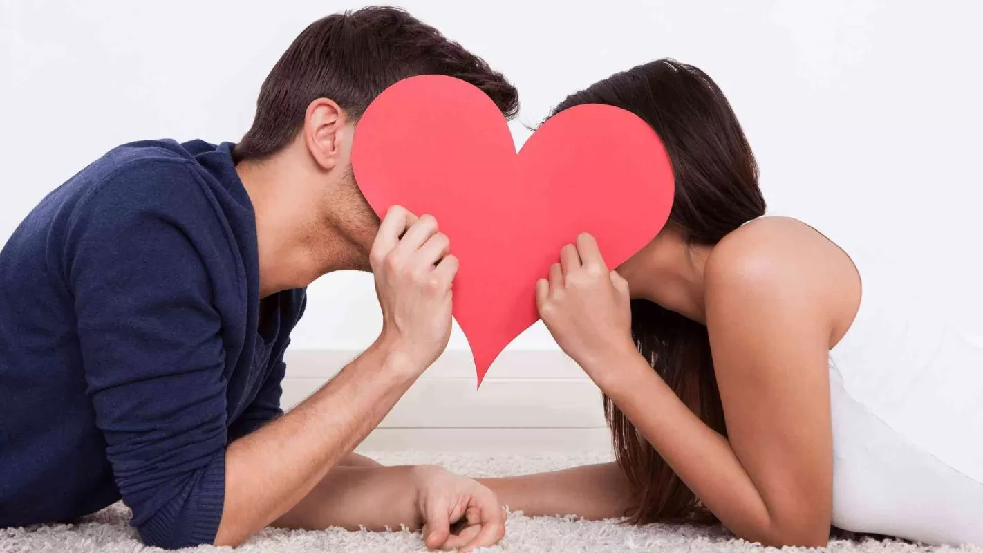 Bảo Vệ Sức Khỏe Khi Quan Hệ: Bạn Đã Hiểu Rõ Về Tình Dục An Toàn?
