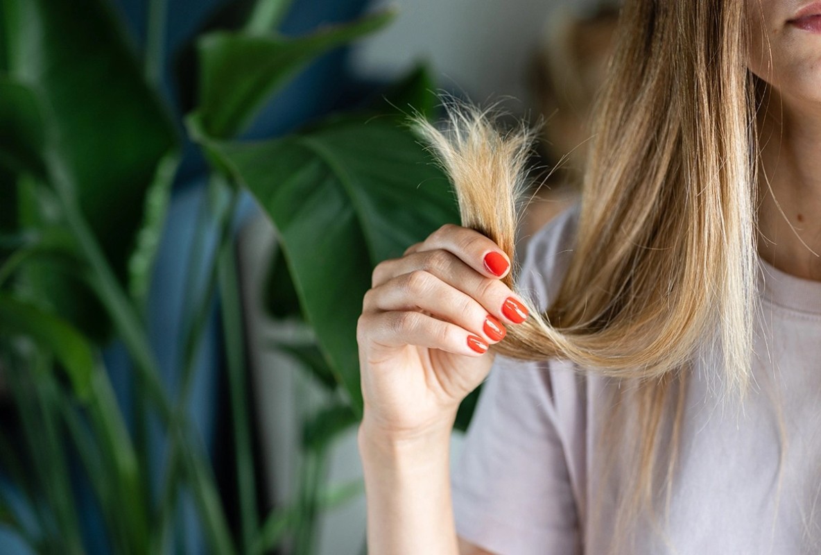 Bí Quyết Giữ Tóc Không Bị Chẻ Ngọn Trong Mùa Đông 1