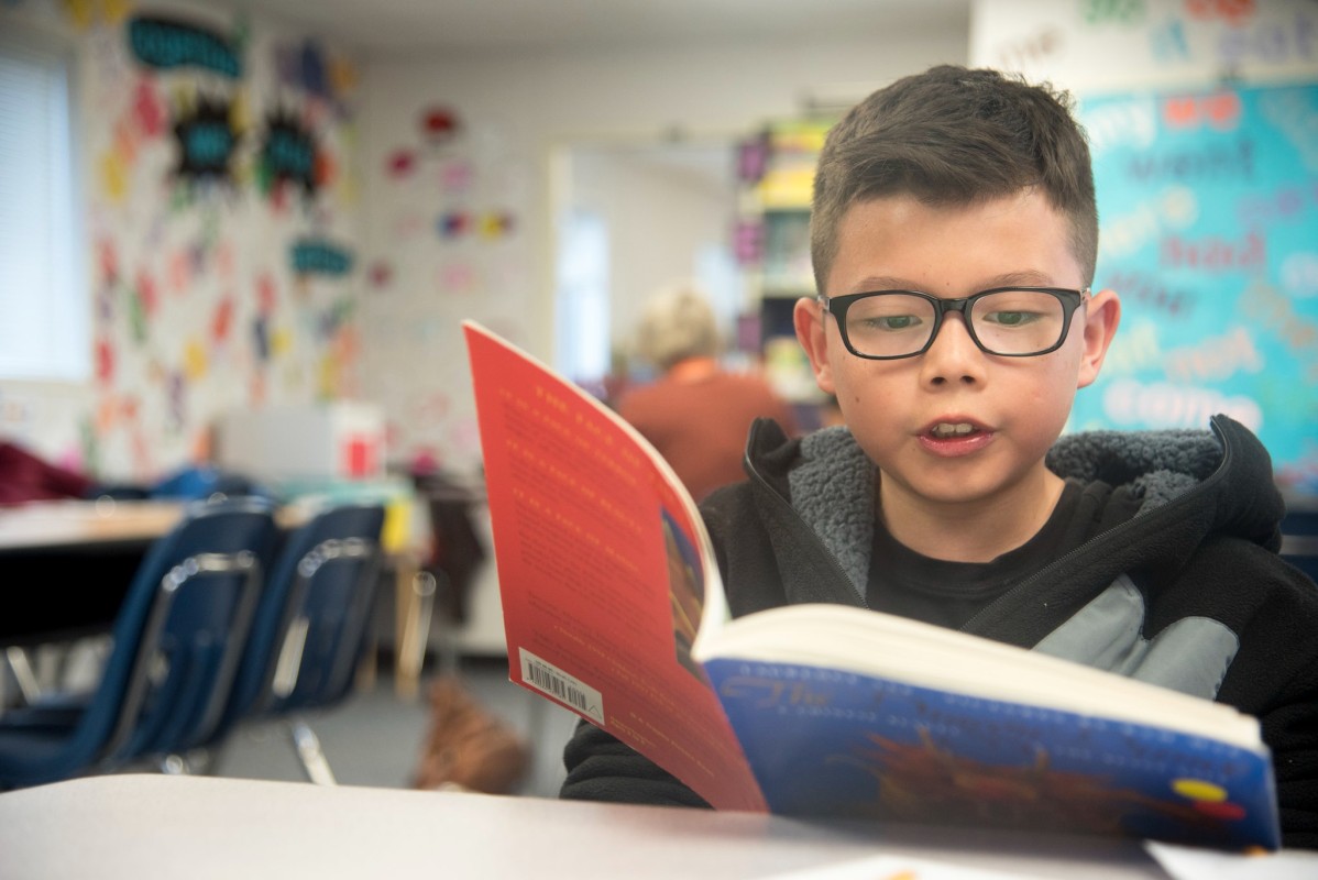 Lợi Ích Của Việc Khuyến Khích Trẻ Đọc Sách Từ Nhỏ 1