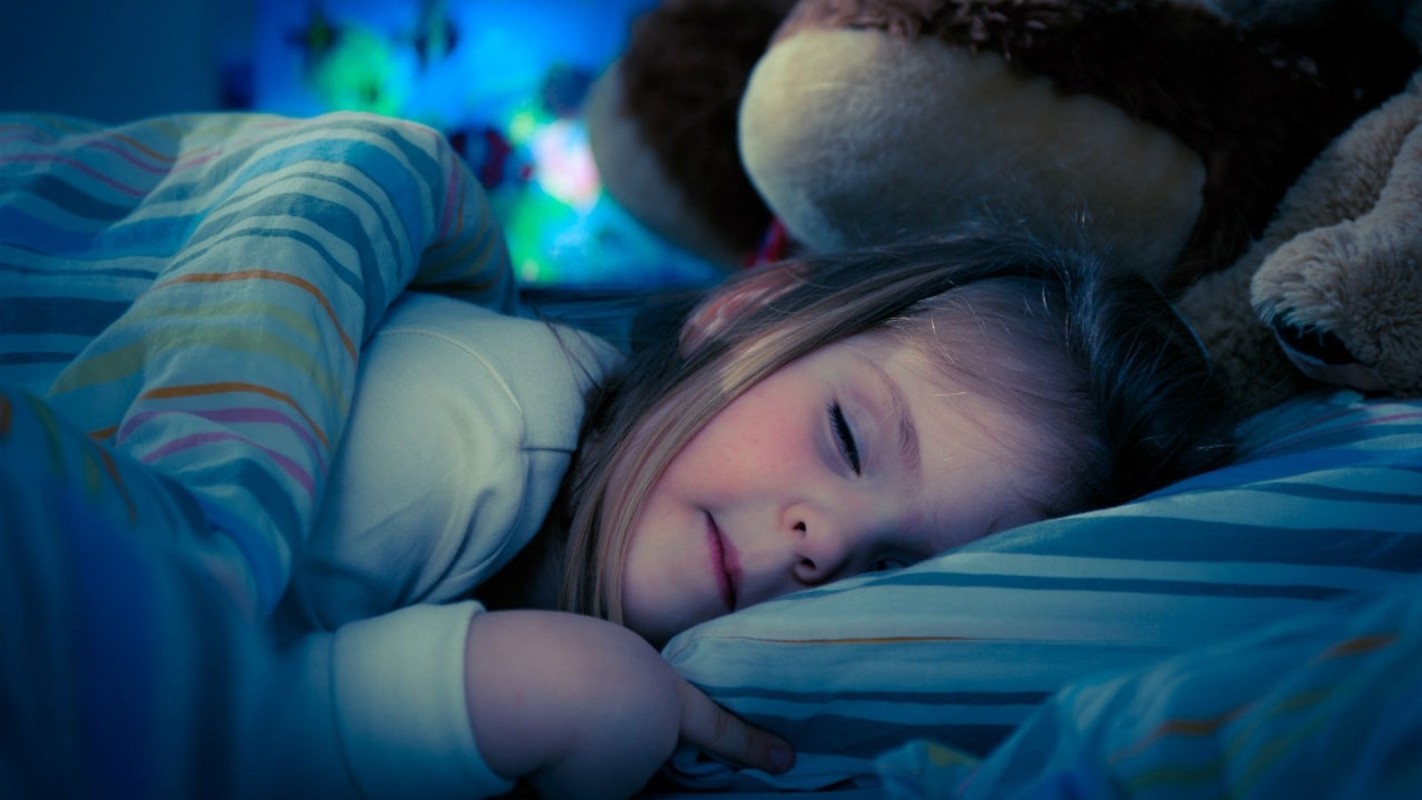 Bí quyết rèn bé ngủ đúng giờ 3